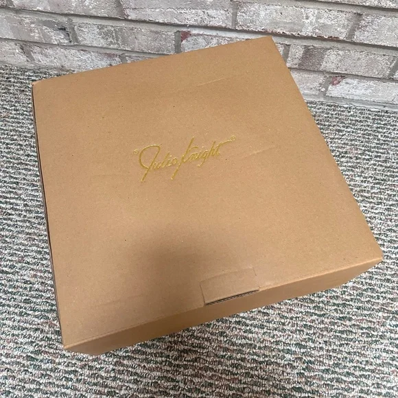 NEW Julia Knight Classing 14" Cake Stand - Snow - Picture 3 of 8